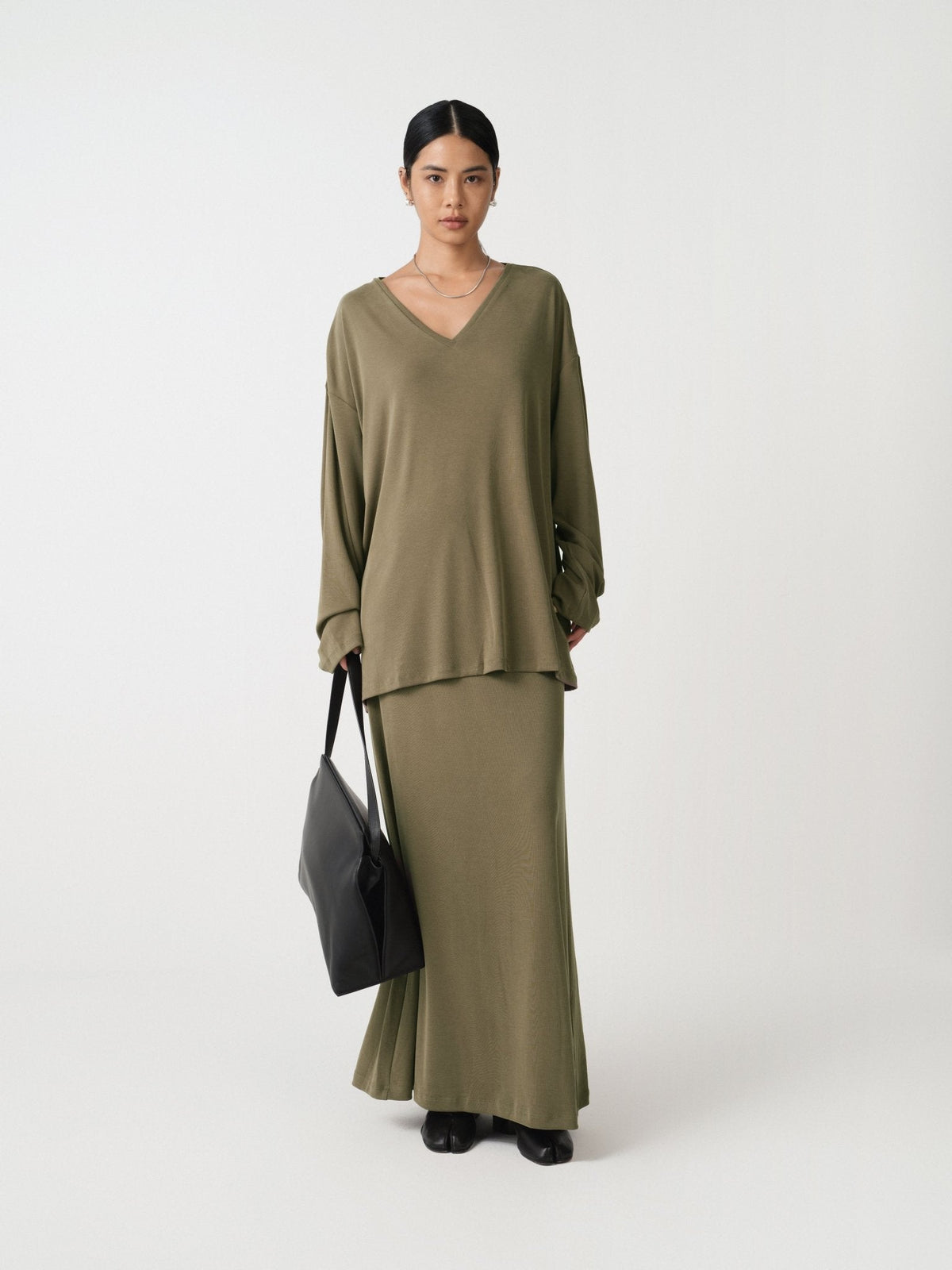 Fluid V-Neck T-Shirt Workwear